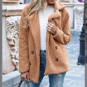 NWT Camel plush peacoat womens size large